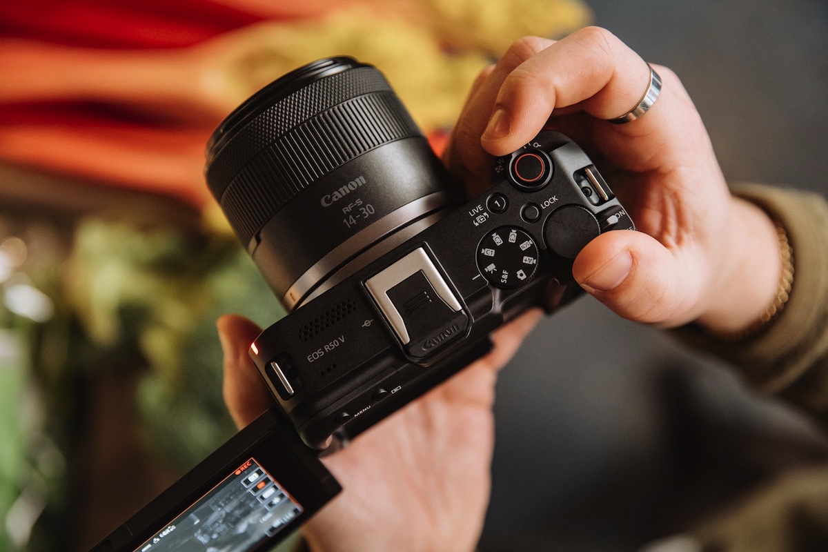 Canon EOS R50 + RF-S 18-45mm